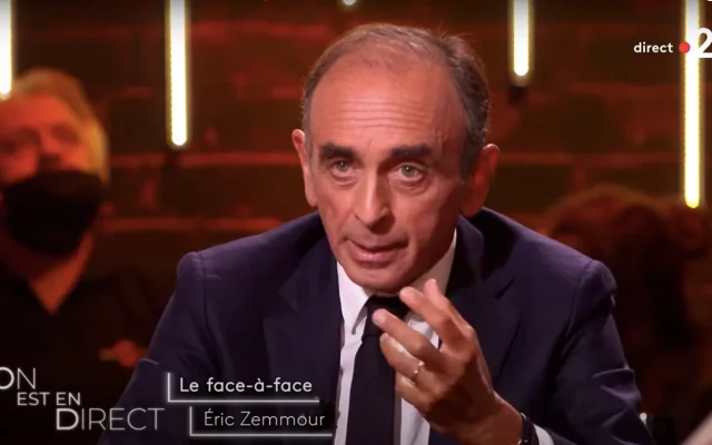 Eric Zemmour sur le plateau de l’émission « On est en direct » sur France 2, le 11 septembre 2021. (Crédit : Capture d’écran On est en direct / France 2)