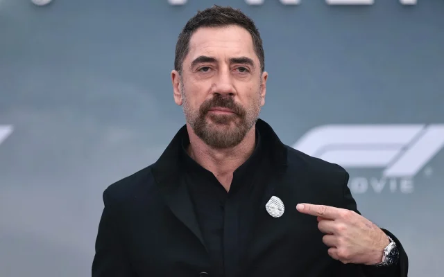 Javier Bardem assistant à la première mondiale du film « F1 », à Times Square, à New York, le 16 juin 2025. (Crédit : Dimitrios Kambouris/Getty Images North America/AFP)
