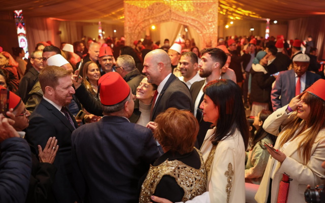 Amir Ohana – Célébration de la Mimouna à la Knesset, le 12 avril 2023, en hommage aux traditions marocaines.