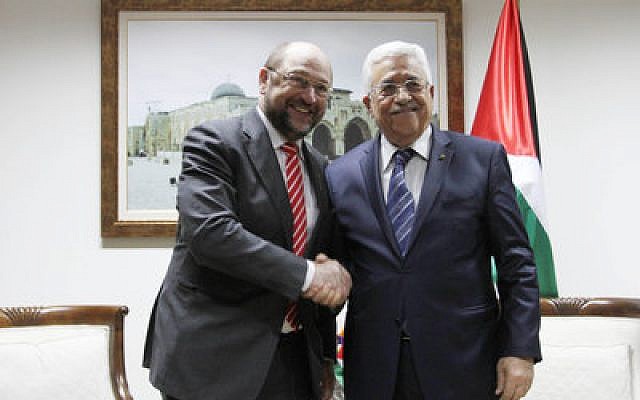 Hamas’ reconciliation agreement with the Fatah movement of PA President Mahmoud Abbas (right), pictured here with European Parliament President Martin Schulz, would mean EU funds for terrorists.