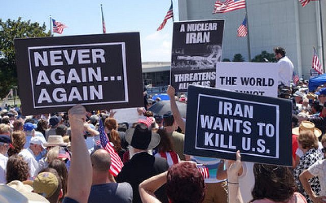 Hundreds of people protesting against the Iran nuclear deal on July 26, in Los Angeles. (Photo by Peter Duke)