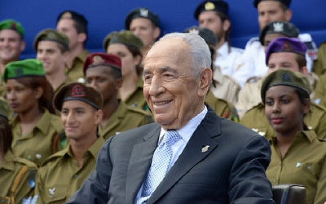 President Shimon Peres celebrates Israel’s Independence Day in 2013.
Photo by Ben Gershom/Israel Government Press Office