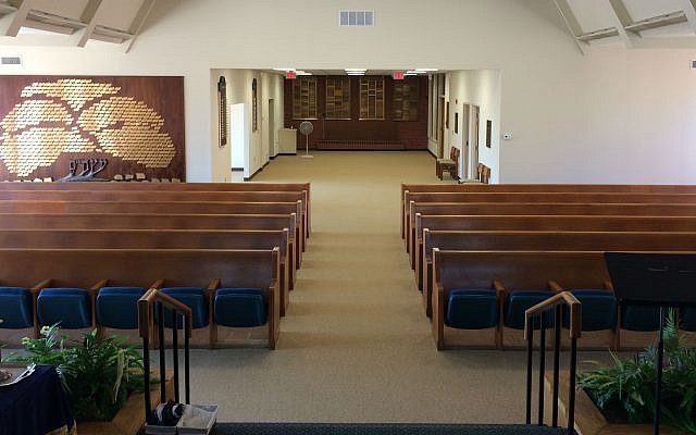 The remodeled sanctuary was designed to be more intimate for the congregation than the previous design below
(Photos courtesy of Congregation B’nai Abraham)