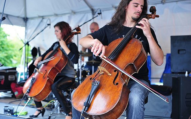 Cello Fury performing at a Fair in the Park. (Photo by Jennifer Saffron, courtesy of Greater Pittsburgh Arts Council)