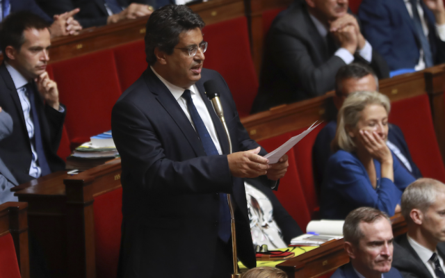 Meyer Habib speaks to the government at the French National Assembly, Paris, France, July 26, 2017. (Photo by Jacques Demarthon/AFP/Getty Images)