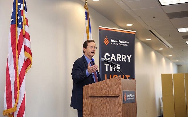 Isaac Herzog, shown speaking Aug. 8, 2018 at the Jewish Federation of Greater Philadelphia, called for unity and pluralism in his first U.S. visit as chair of the Jewish Agency for Israel. (Photo courtesy of JAFI)