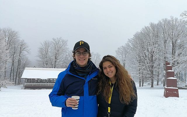 Raz Levin and Hadar Maravent enjoy the first snow. Photo courtesy of Jewish Federation of Greater Pittsburgh