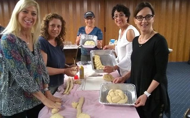 Squirrel Hill women baked shlissel challah for the first Shabbat after Passover. Photo courtesy of Chani Altein