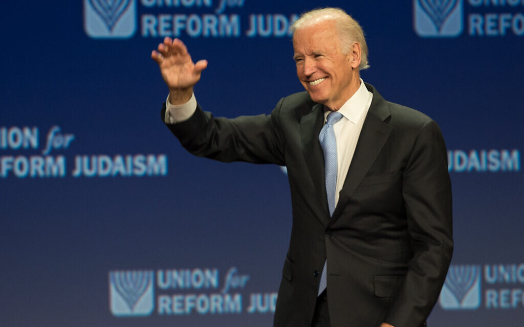 Joe Biden at the 2015 URJ Biennial event in Orlando, Florida (Photo by Dale Lazar) Joe Biden at the 2015 URJ Biennial event in Orlando, Florida (Photo by Dale Lazar)