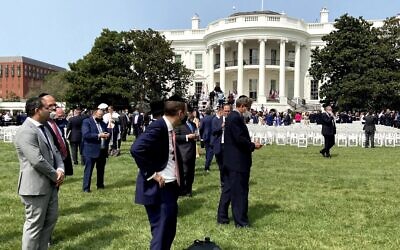 Kaddish on the South Lawn of the White House following the singing of the Abraham Accords. (Photo by Karen Lehmann Eisner)