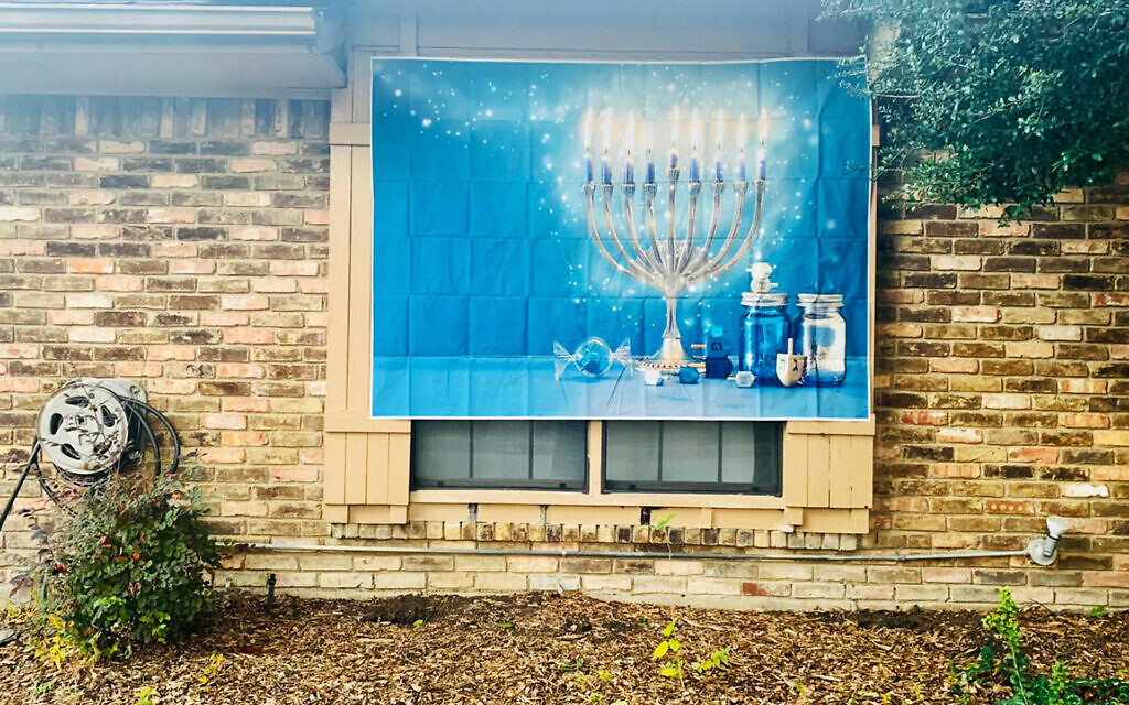 A festive Hanukkah banner (Hannah Lebovits via JTA) A festive Hanukkah banner (Hannah Lebovits via JTA)