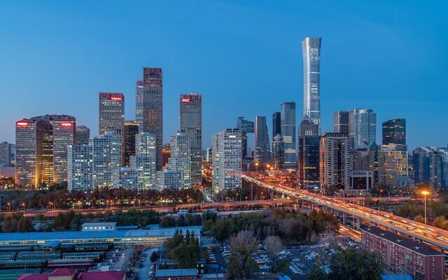 Beijing at night (Photo by Jeremy Zhu from Pixabay)