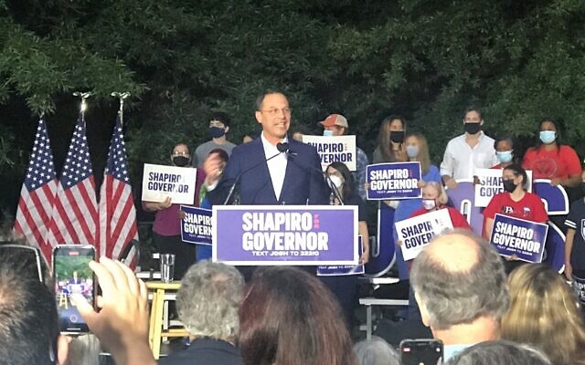 Josh Shapiro speaks to the crowd at his campaign rally on Oct. 13 at Penn State Abington. (Photo by Jarrad Saffren)
