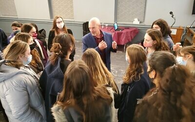 Dr. Andrew Shatte speaks with Hillel Academy of Pittsburgh students following his Nov. 16 talk. Photo by Adam Reinherz