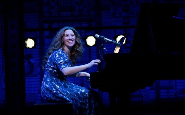 “Beautiful: The Carole King Musical” can be seen March 18-20. Photo by Joan Marcus.