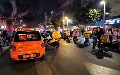 Medical vehicles are seen on Tel Aviv's Dizengoff Street following a reported shooting, April 7, 2022 (United Hatzalah)