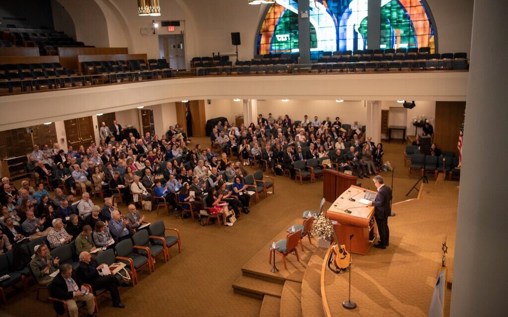 Rabbi Ammiel Hirsch addresses those in attendance at the first Re-Charging Reform Judaism Conference in 2023. (Lenny Medina / RetroLenz Photography) Rabbi Ammiel Hirsch addresses those in attendance at the first Re-Charging Reform Judaism Conference in 2023. (Lenny Medina / RetroLenz Photography)