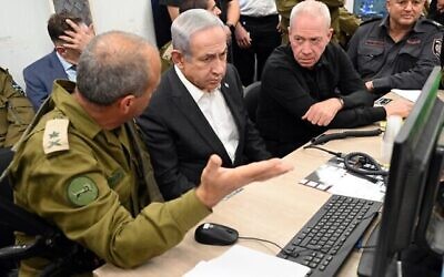 Prime Minister Benjamin Netanyahu (C) and Defense Minister Yoav Gallant (R) visit a military post near Jenin, July 4, 2023. (Haim Zach/GPO)