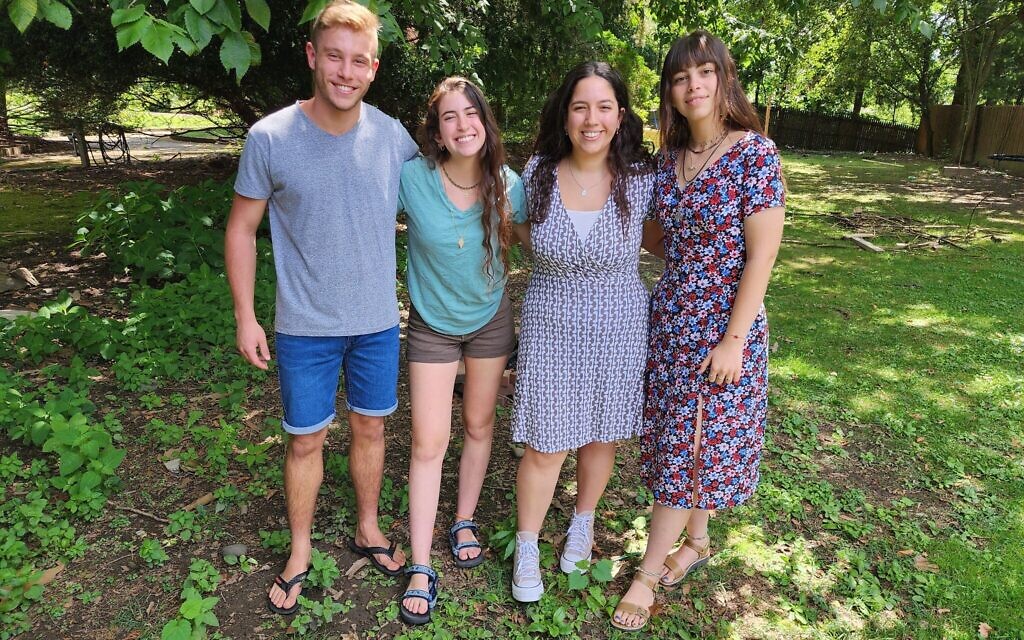 Teen emissaries arrive in Pittsburgh to build connections to Israel - Vimarsana News