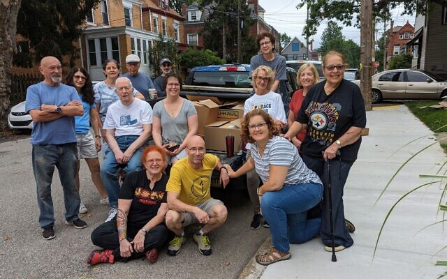 In Laura Fehl's memory, her friends spent Sept. 10 volunteering. Photo courtesy of Elinor Nathanon