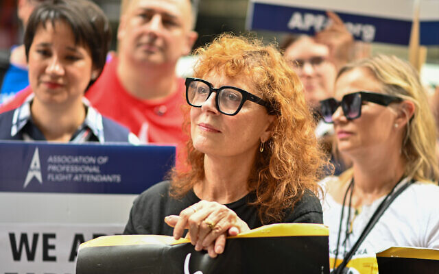 Susan Sarandon joins flight attendants, members, and supporters of the WGA and SAG-AFTRA on the picket line outside Netflix and Warner Bros. on August 17, 2023 in New York City. (Alexi Rosenfeld/Getty Images)