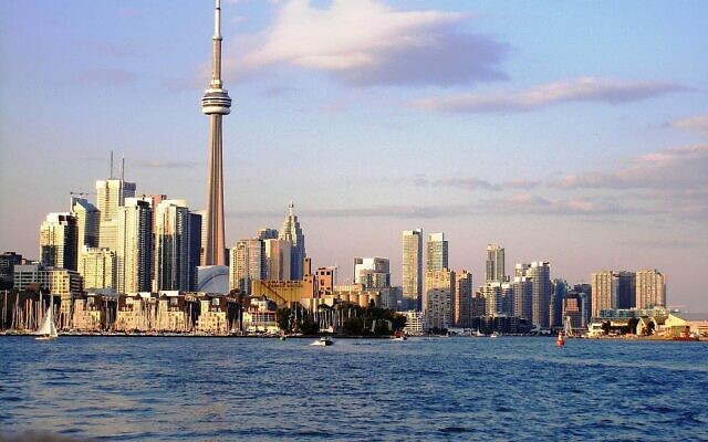 Skyline in Toronto, Canada. (Credit: Pixabay)