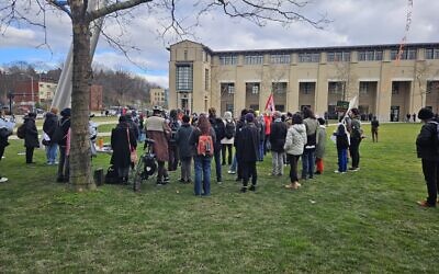 CMU students held a rally protesting funding the university receives from the Department of Defense and Israel's war against Hamas terrorists in Gaza. (Photo by David Rullo)