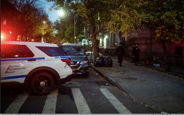 Illustrative: NYPD vehicles in a religious neighborhood in Brooklyn, Nov. 6, 2022. (Luke Tress)