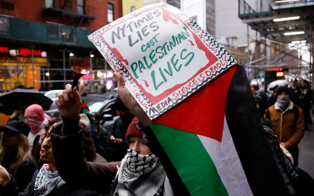 Pro-Palestinian supporters protest outside The New York Times building in New York City on January 18, 2025. (Photo by Leonardo Munoz/AFP via Getty Images) Pro-Palestinian supporters protest outside The New York Times building in New York City on January 18, 2025. (Photo by Leonardo Munoz/AFP via Getty Images)