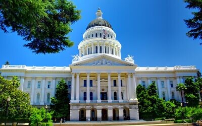 The California state capitol in Sacramento (Wikimedia Commons)