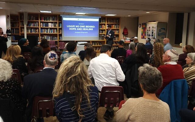 Pittsburghers hear about ADI Negev-Nahalat Eran Rehabilitation Village on Nov. 3. (Photo by Adam Reinherz) Pittsburghers hear about ADI Negev-Nahalat Eran Rehabilitation Village on Nov. 3. (Photo by Adam Reinherz)