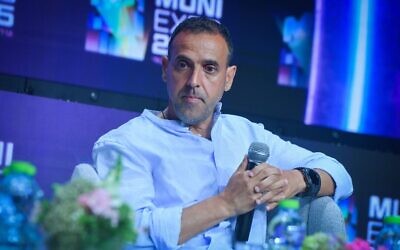 Former hostage Eli Sharabi speaks at the Muni Expo 2025 conference in Tel Aviv, on July 15, 2025. (Photo by Avshalom Sassoni/Flash90)