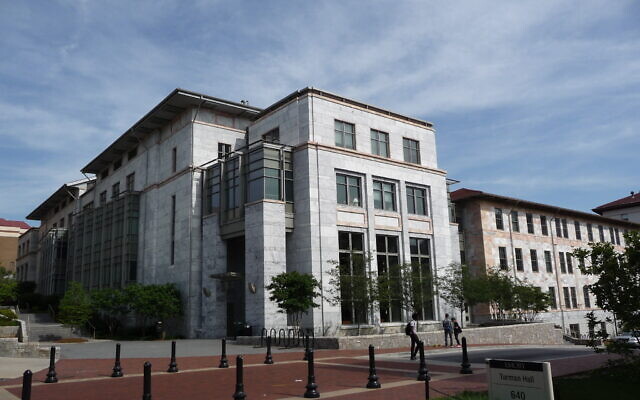 Charles and Peggy Evans Anatomy Building at Emory University School of Medicine (Photo by Daniel Mayer, CC BY-SA 3.0 , via Wikimedia Commons)
