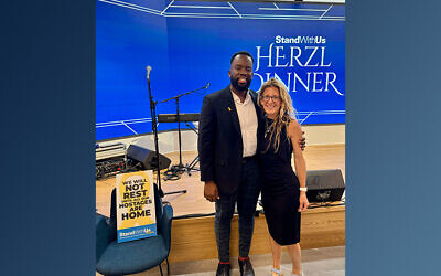 Julie Paris (right) and StandWithUs is bringing a concert featuring Joshua Washington to Temple Emanuel of South Hills. (Photo provided by Julie Paris)