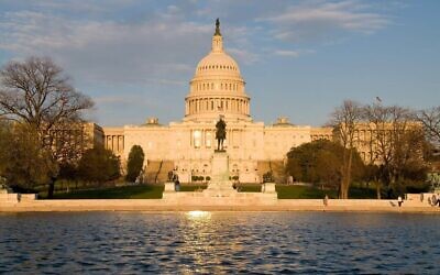 The U.S. Capitol building in Washington, D.C. (Credit: Art Bromage/Pixabay)