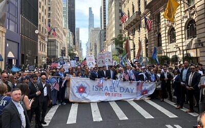 JCRC New York CEO Mark Treyger, UJA-Federation of New York CEO Eric Goldstein, City Council Speaker Julie Menin, Gov. Kathy Hochul and other New York politicians march in the annual Israel Day Parade on May 31, 2026. (Grace Gilson)