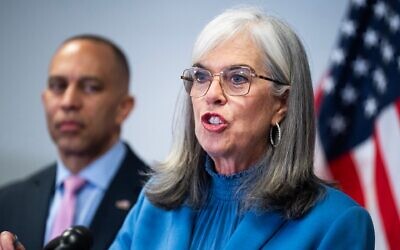 House Minority Whip Katherine Clark (right) voted in favor of Rep. Thomas Massie's amendment, while House Minority Leader Hakeem Jeffries (left) voted against it. (Tom Williams/CQ Roll Call via Getty Images)