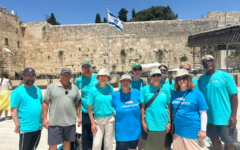 Educators from Pittsburgh’s three Jewish day schools stand at the Western Wall in Jerusalem. (Photo courtesy of Classrooms Without Borders)