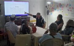Rabbi Mark Asher Goodman teaches a class about Shoresh's origins on Aug. 12. (Photo by Adam Reinherz)