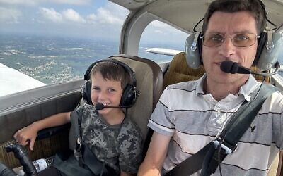 Ronen and Evan H. Stein in flight. (Photo courtesy of Evan H. Stein)