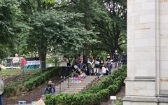 A group of anti-Israel activists gather at the University of Pittsburgh in 2024. (Photo by David Rullo)