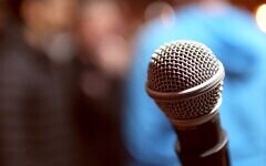 From mic into brain. (Photo by Damian Scarlassa via Pexels)