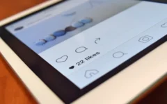 Close-up of a tablet showing a social media post (Credit: Pixabay)