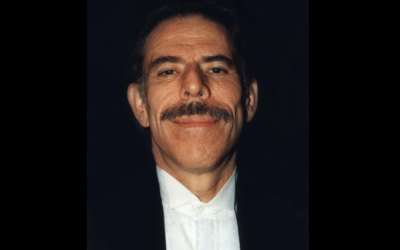 Peter Max in 1998 (Kingkongphoto & www.celebrity-photos.com from Laurel  Maryland, USA, CC BY-SA 2.0 , via Wikimedia Commons)
