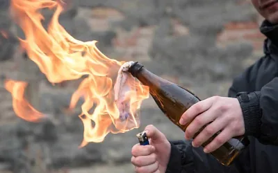 A Molotov cocktail (Credit: SasaStock/Shutterstock)