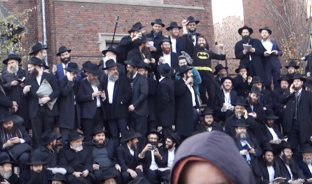 Behind the scenes at record-breaking rabbi shoot with batman - The ...