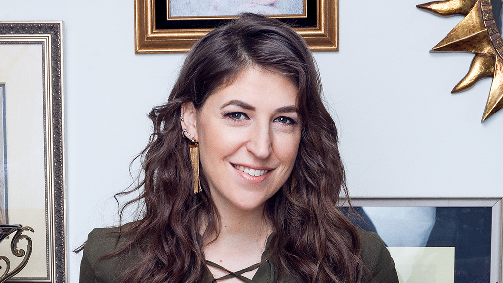 Mayim Bialik Helps Tween And Teens ‘girl Up In New Book The Jewish Standard