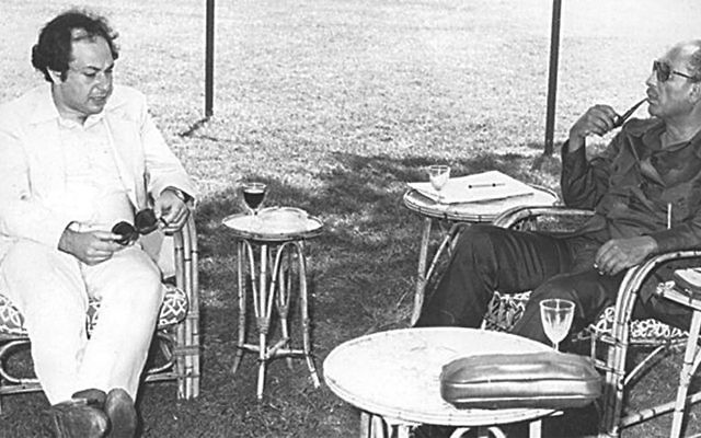 Dr. Steven Cohen meets with Anwar Sadat in Alexandria in 1978.