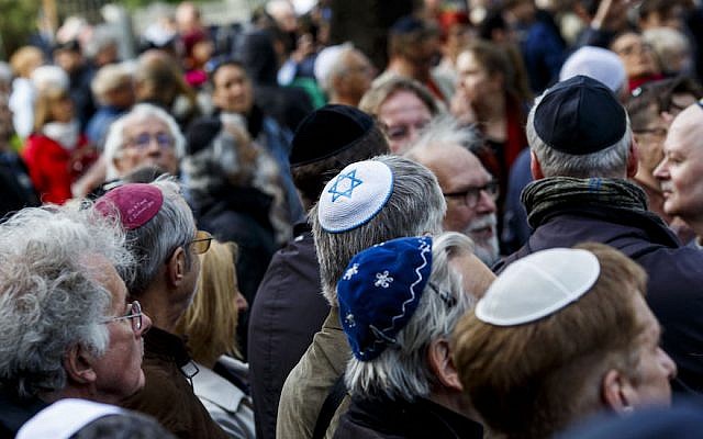 Participants wearing kippahs at a rally in Berlin, April 25, 2018. (Carsten Koall/Getty Images)