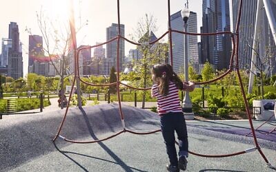 A 42,000-member Facebook group for Chicago mothers, MamaHive, was torn apart over debate about the Israeli-Palestinian conflict in May 2021. (Photo of offline Chicago child via Getty)